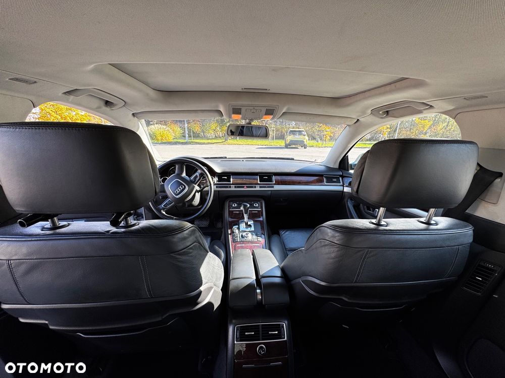 Audi A8 - 12
