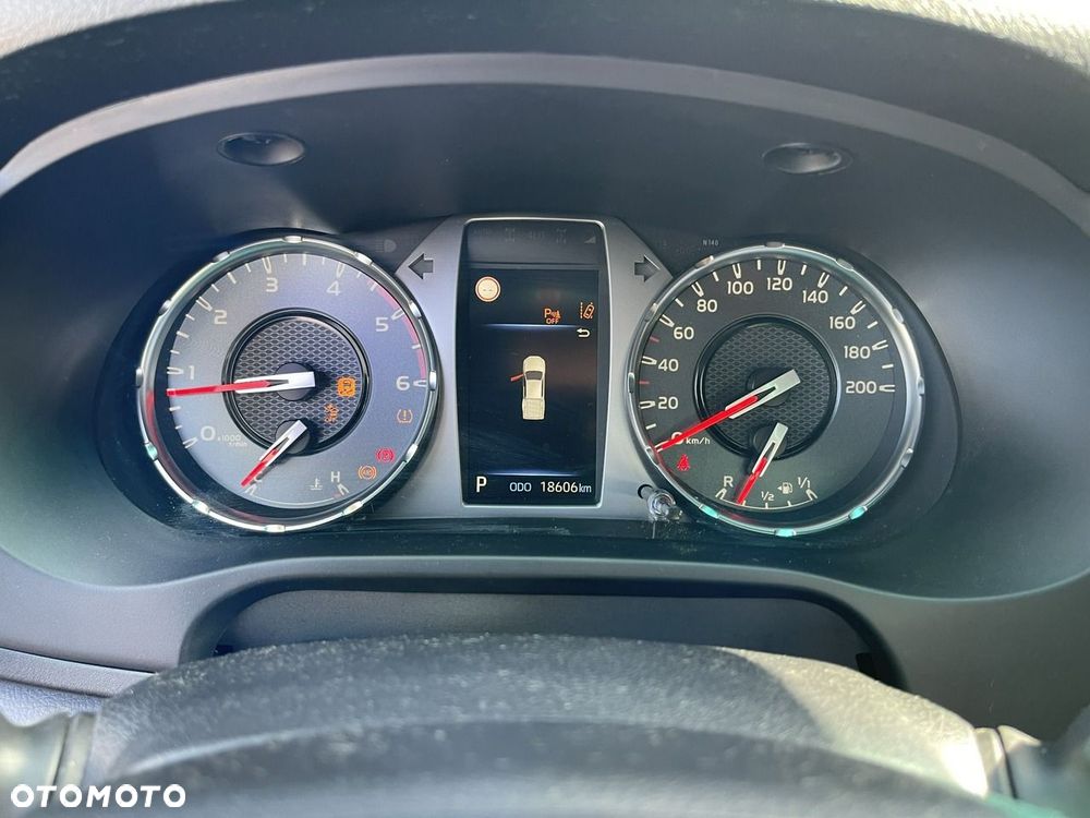 Toyota Hilux 4x4 Double Cab Autm GR Sport - 7