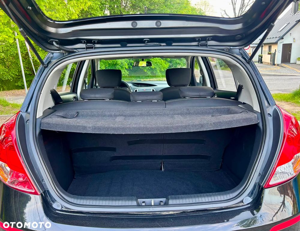 Hyundai i20 1.25 Wersja Jubileuszowa - 39