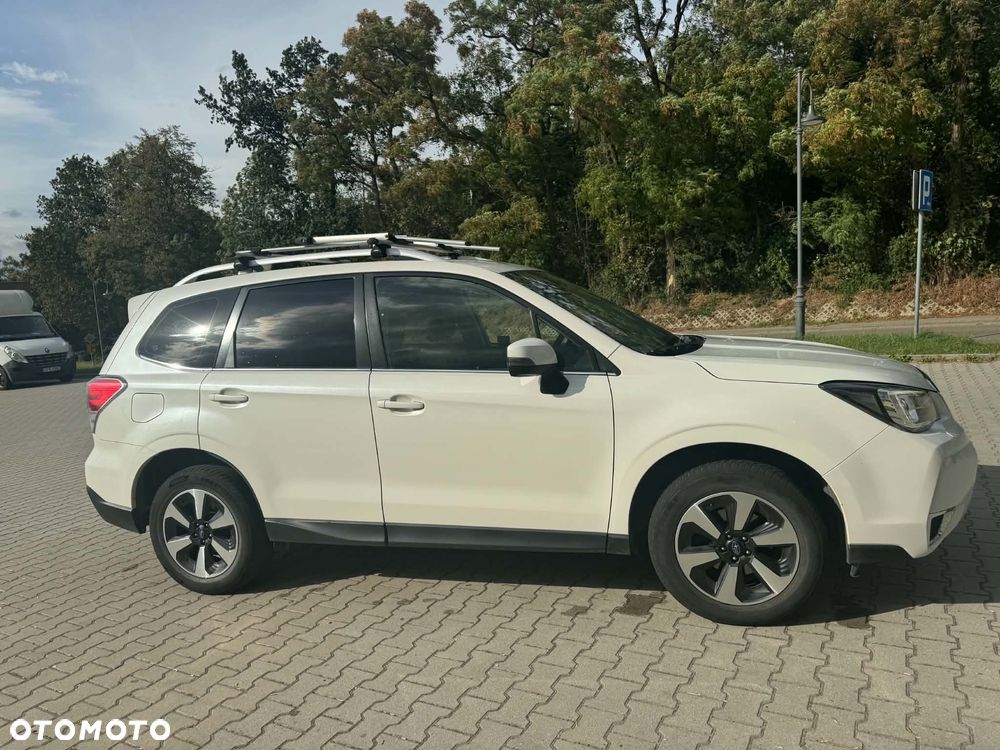 Subaru Forester 2.0 i Exclusive (EyeSight) Lineartronic - 12