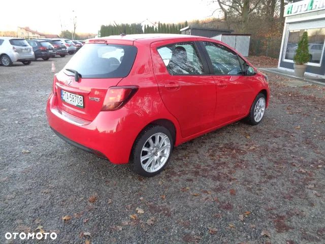 Toyota Yaris 1.33 Premium EU6 - 6