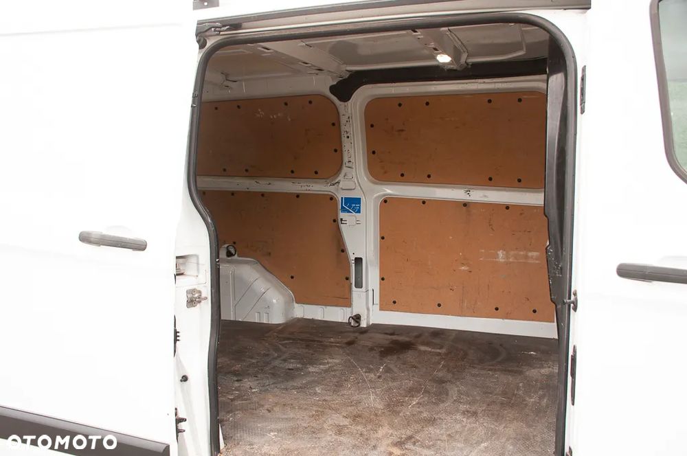 Ford Transit Custom Long - 26
