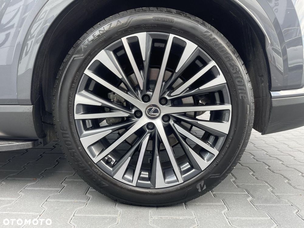 Lexus RX - 24