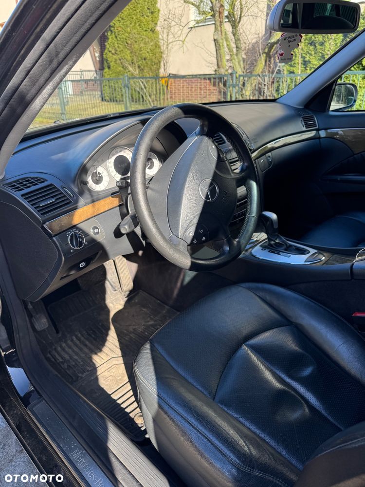 Mercedes-Benz Klasa E 320 CDI T Avantgarde - 9