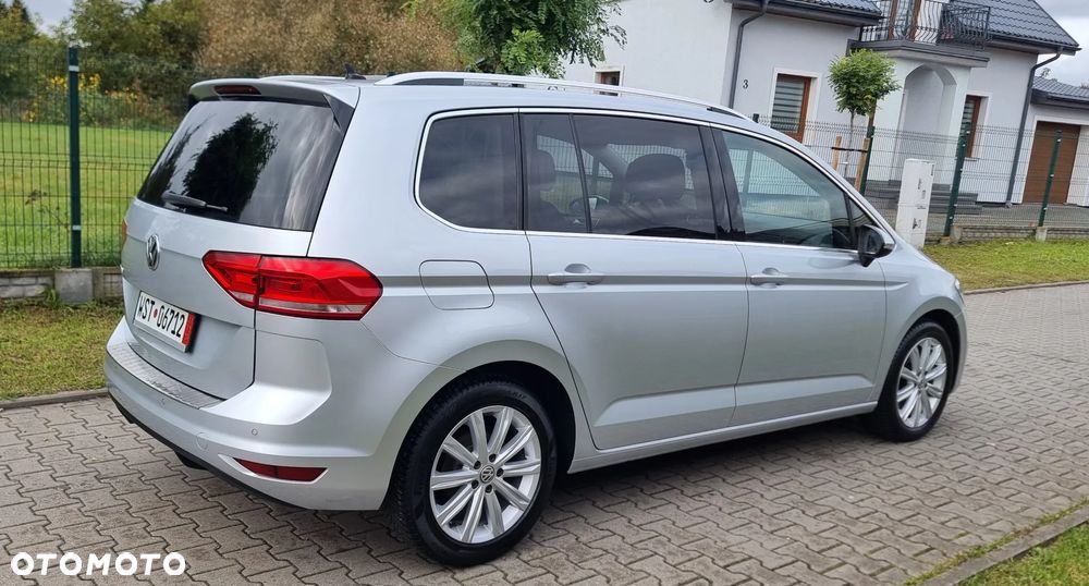 Volkswagen Touran 2.0 TDI SCR DSG Highline - 11