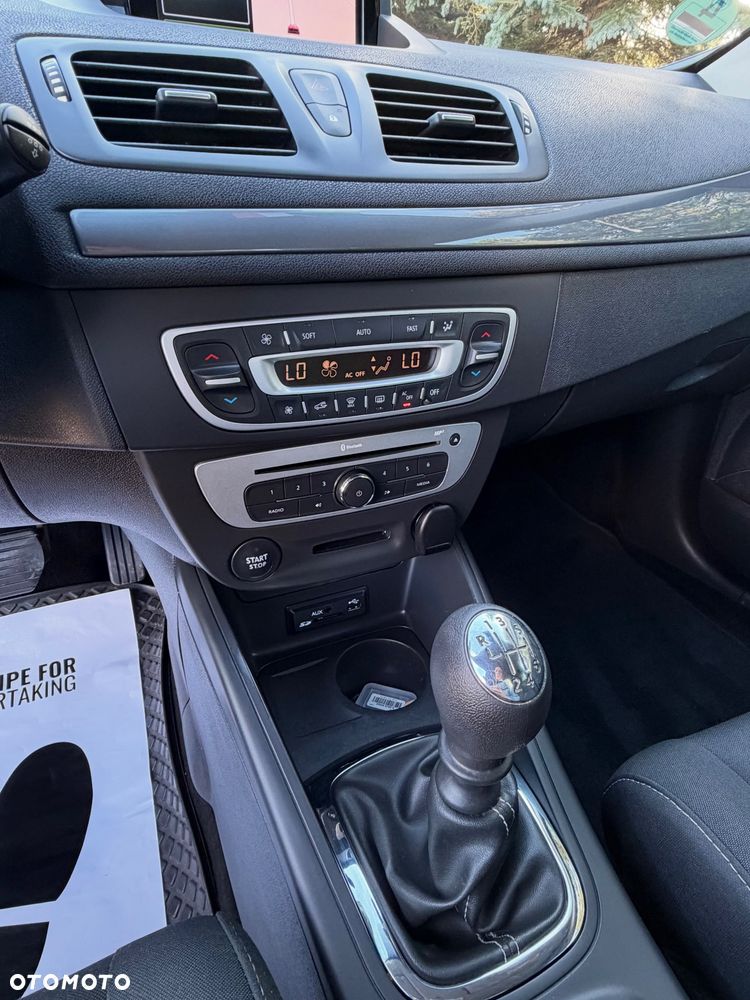 Renault Megane ENERGY TCe 115 Start & Stopp LIMITED - 28