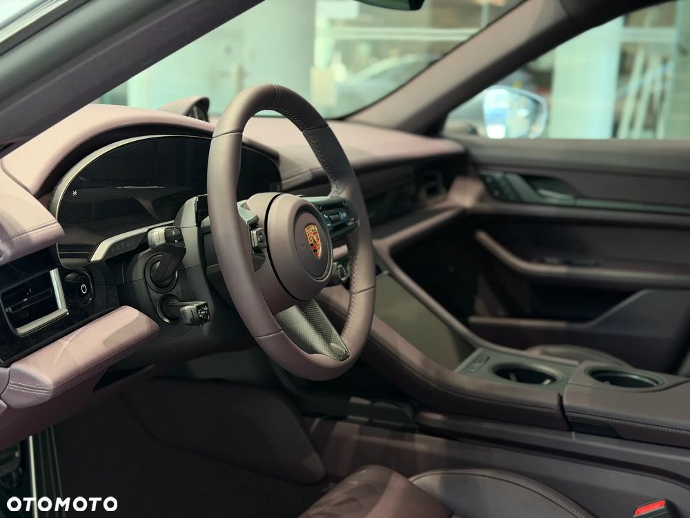 Porsche Taycan 105kWh 4S Performance Plus - 17