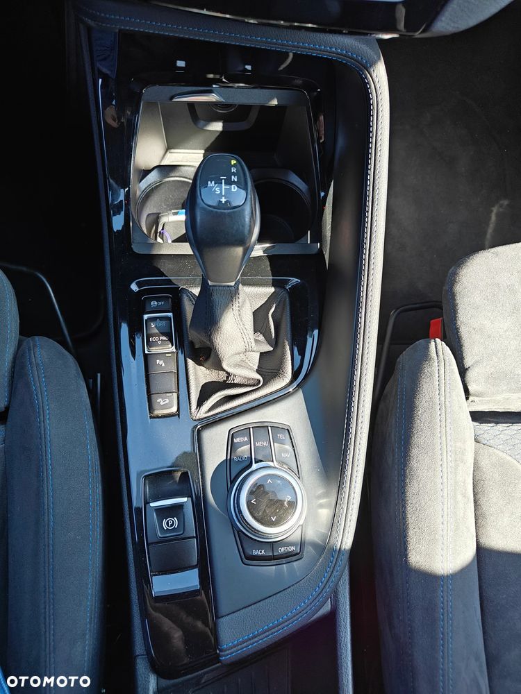 BMW X1 sDrive18d M Sport - 12