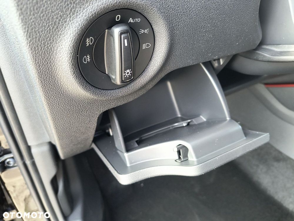 Skoda Fabia - 25