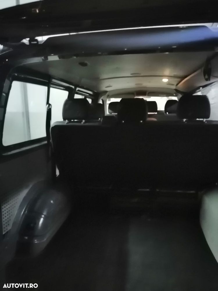 Volkswagen Transporter - 11