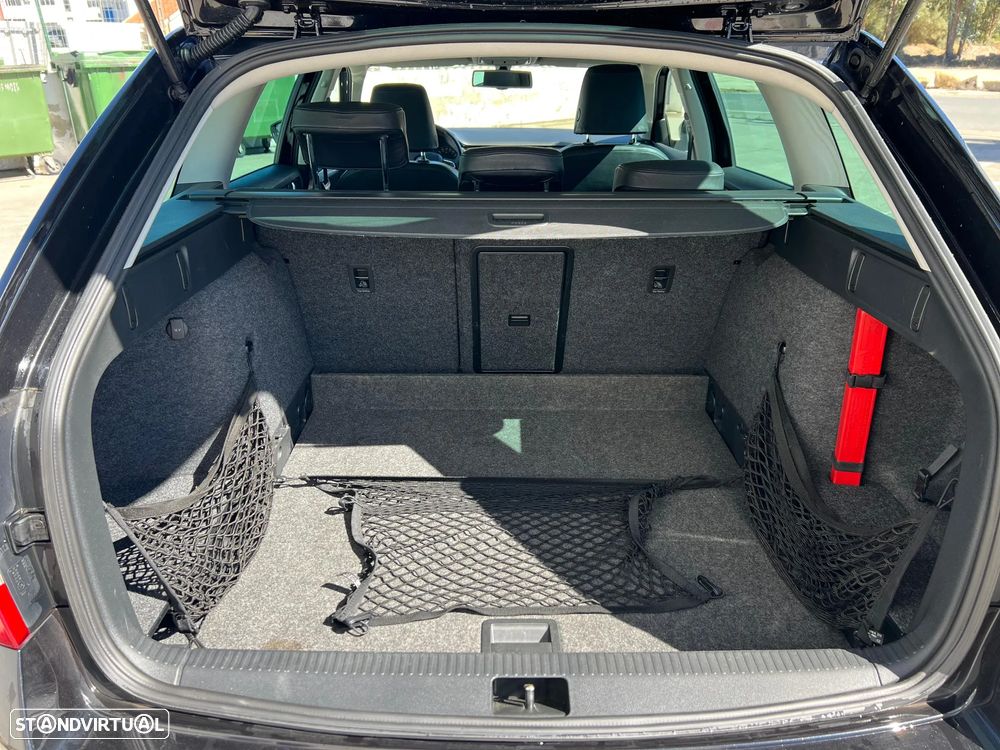 Skoda Octavia Break 1.6 TDI DPF Elegance - 17