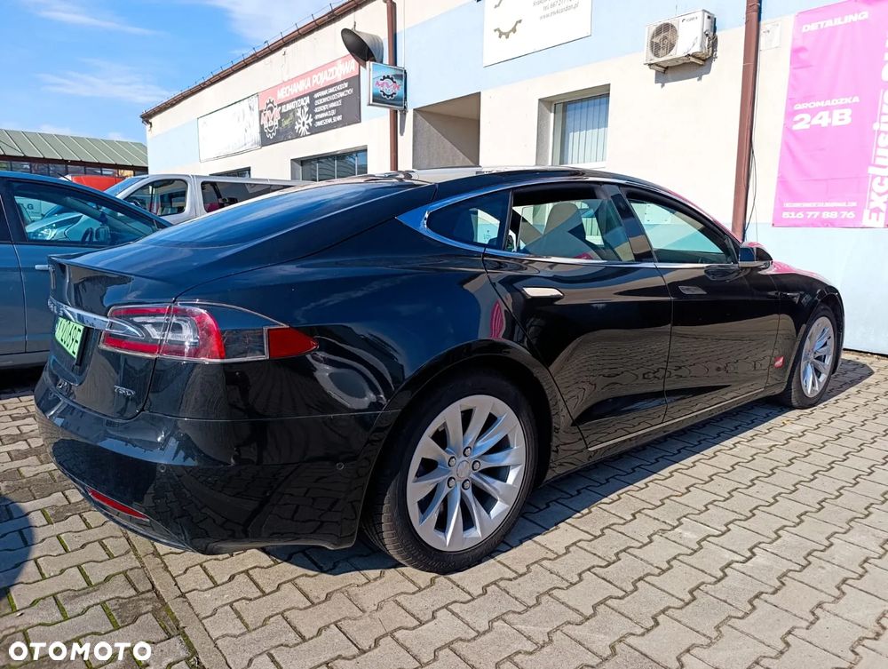 Tesla Model S Long Range Plus - 4