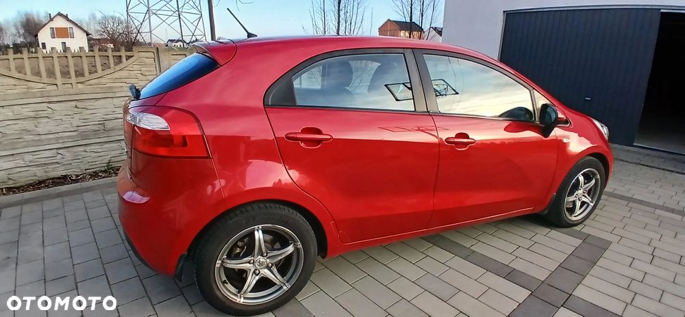 Kia Rio 1.4 crdi L - 5