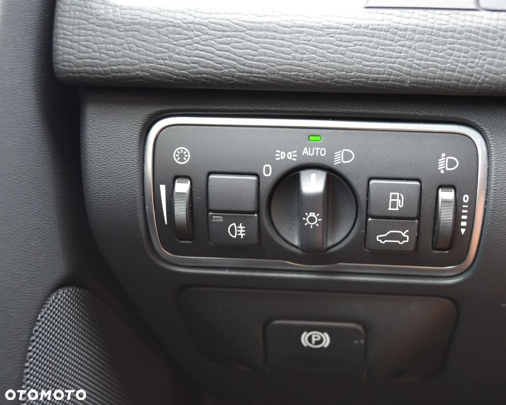 Volvo XC 60 D3 Drive-E Kinetic - 16