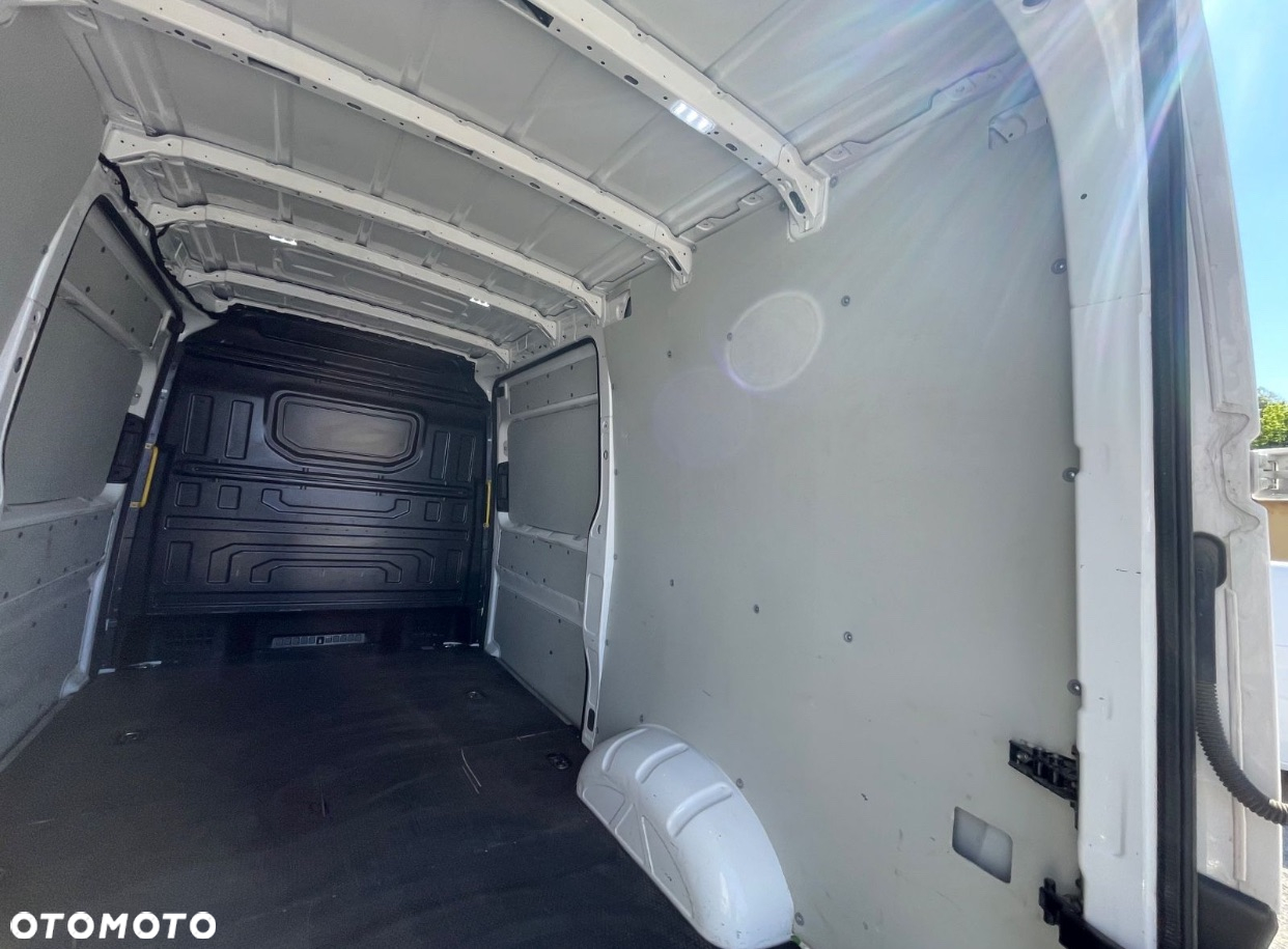 Volkswagen Crafter - 21