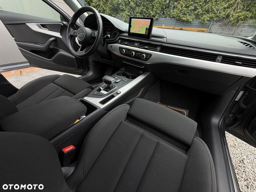 Audi A4 Avant 2.0 TDI S tronic - 16