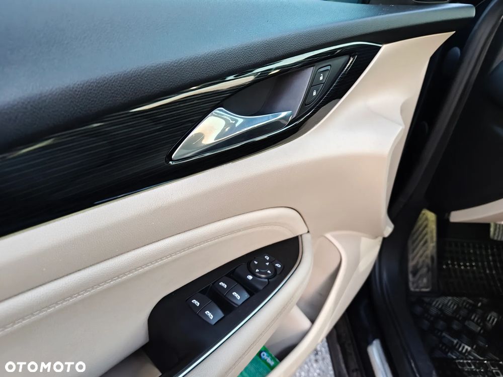 Opel Insignia 1.6 CDTI - 23