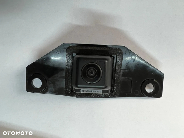 Toyota Auris Kamera cofania tył tylna klapy bagażnika 8679002010