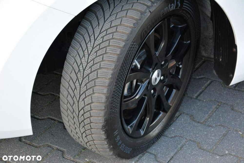 Hyundai i30 1.6 GDI Premium - 30