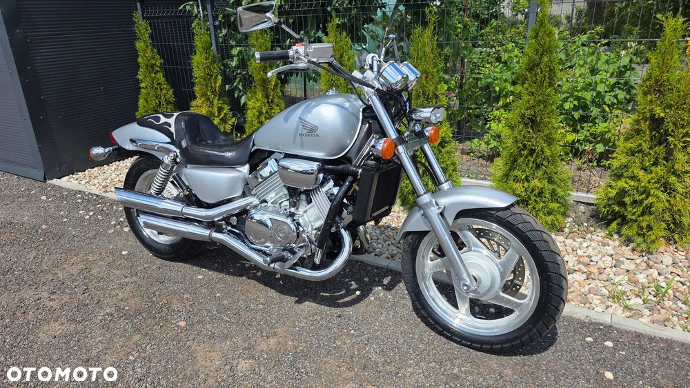 Honda VF - 2