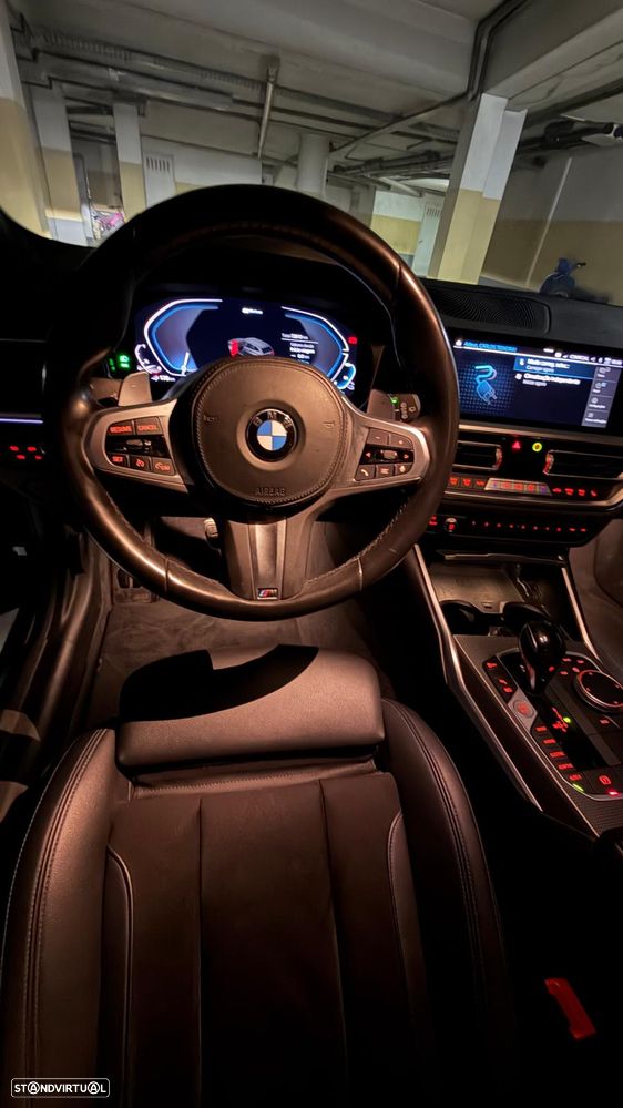 BMW 330 e Touring Pack Desportivo M Auto - 16