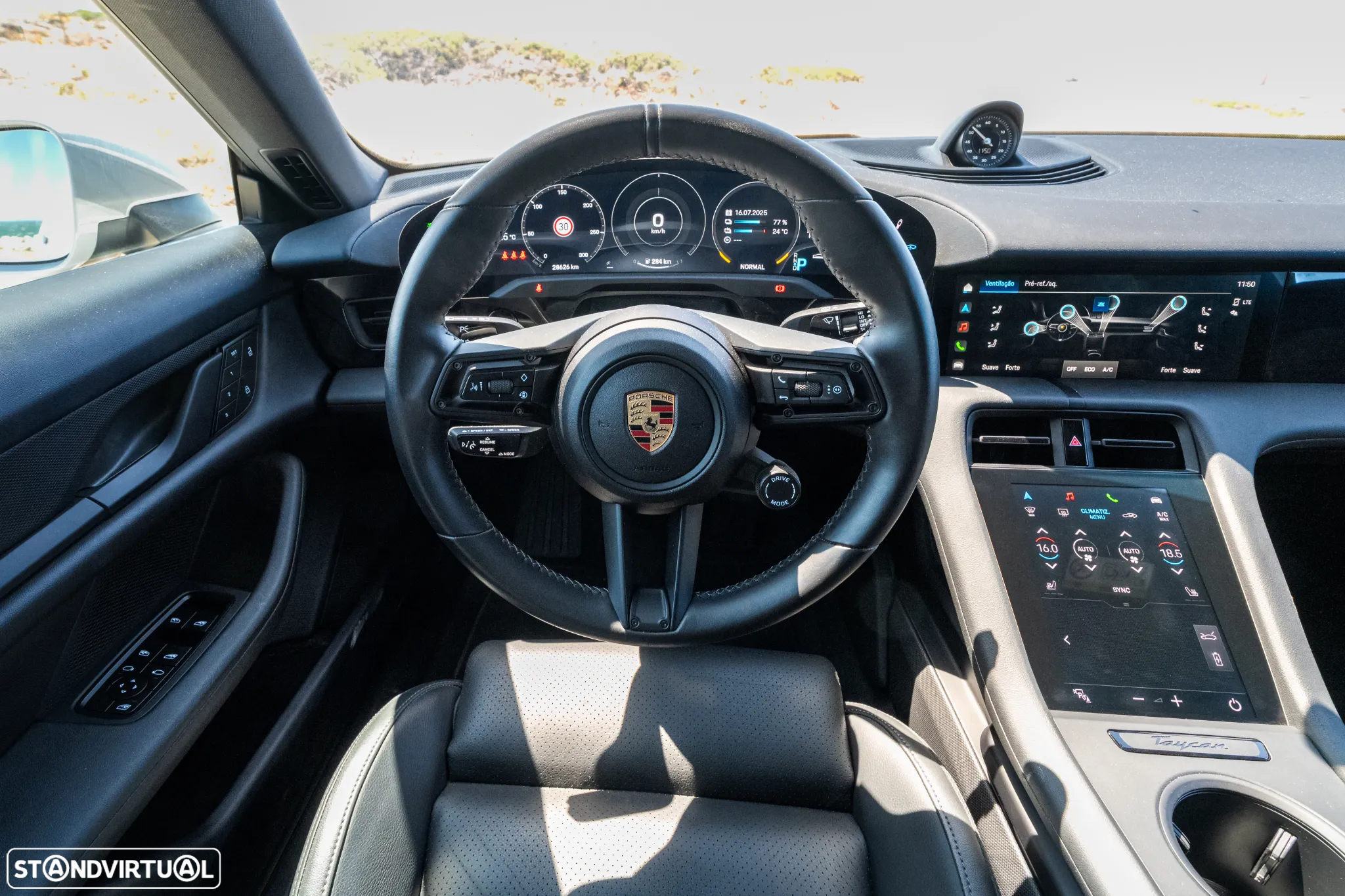 Porsche Taycan Sport Turismo - 12