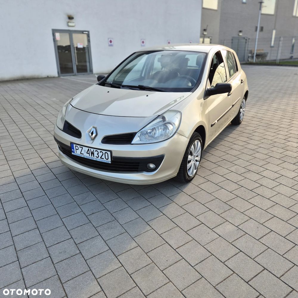 Renault Clio 1.2 16V Expression - 1