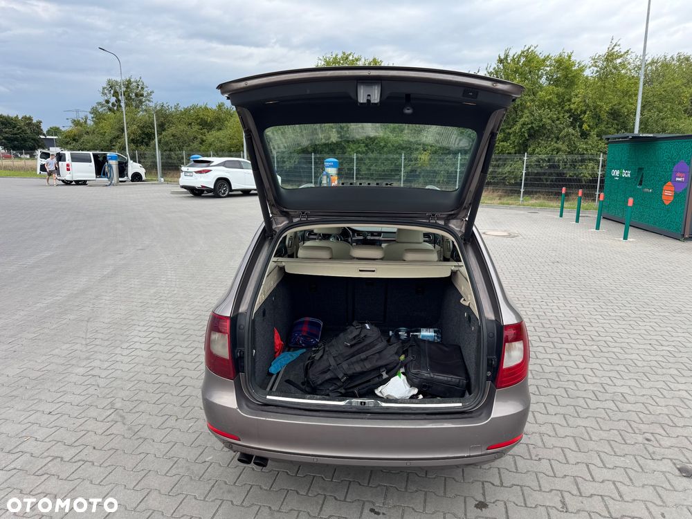 Skoda Superb - 11