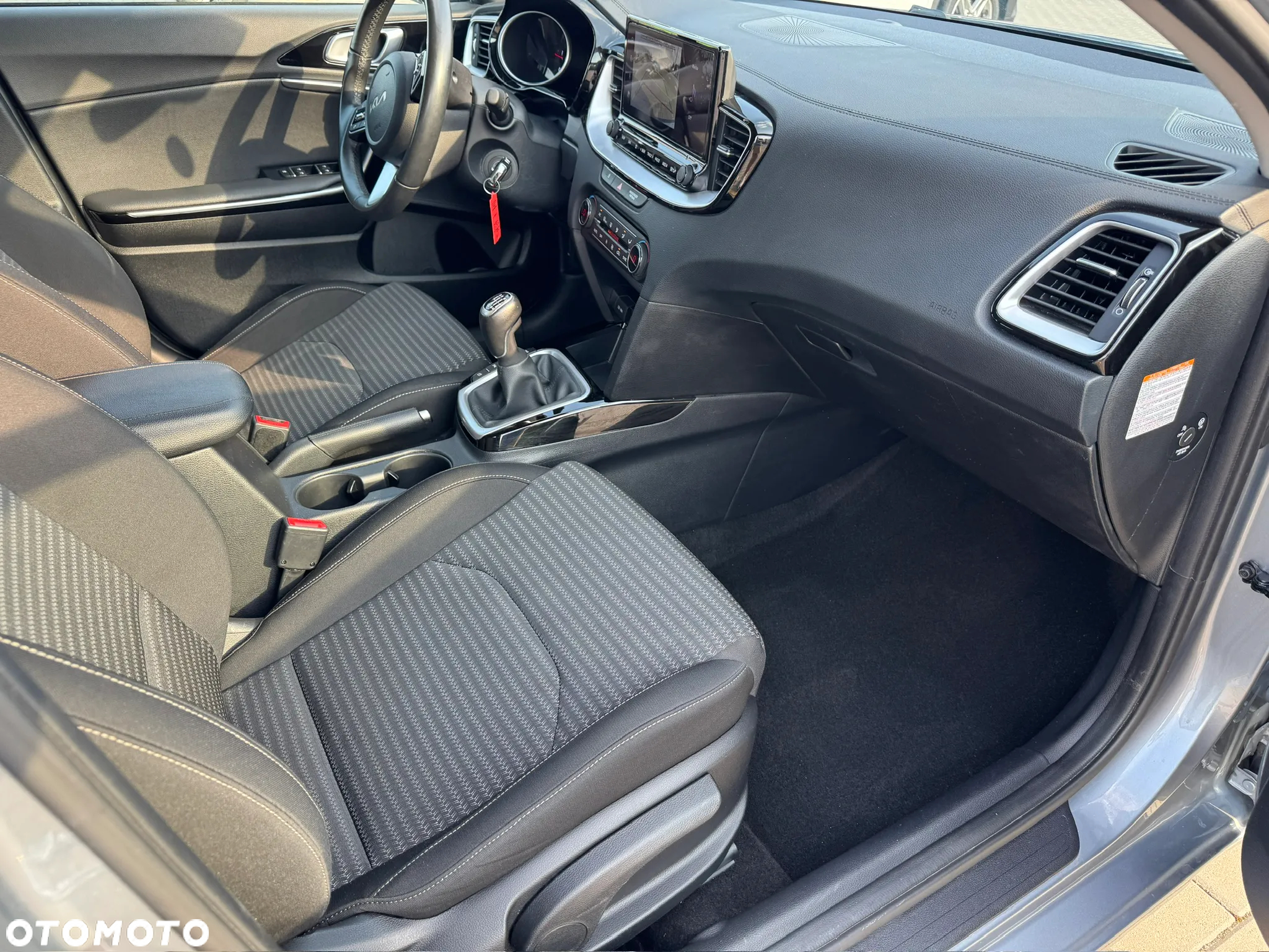 Kia Ceed - 22