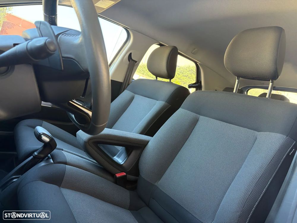 Citroën C4 Cactus 1.6 BlueHDi Shine ETG6 - 19