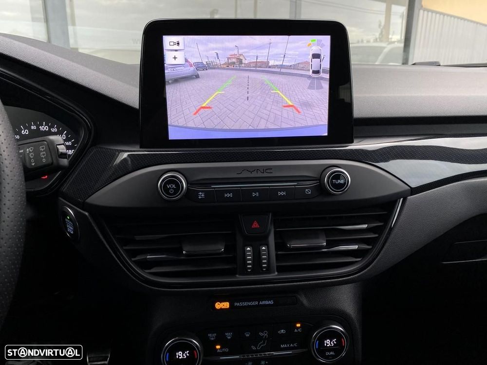 Ford Focus SW 1.0 EcoBoost ST-Line - 17