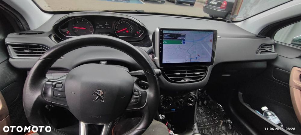 Peugeot 208 - 3