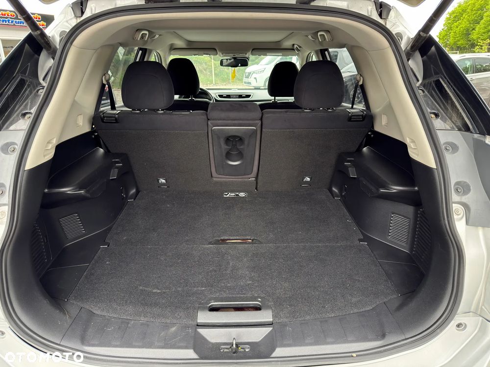 Nissan X-Trail 1.6 DCi ALL-MODE 4x4i Tekna - 17