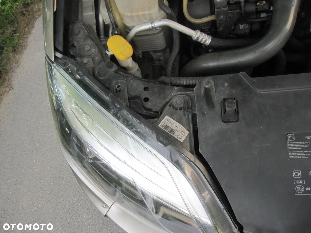 Renault Laguna dCi 110 FAP Bose Edition - 20