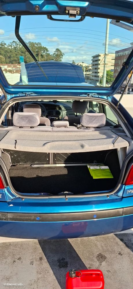 Renault Mégane 1.4 16V RXE AC - 8