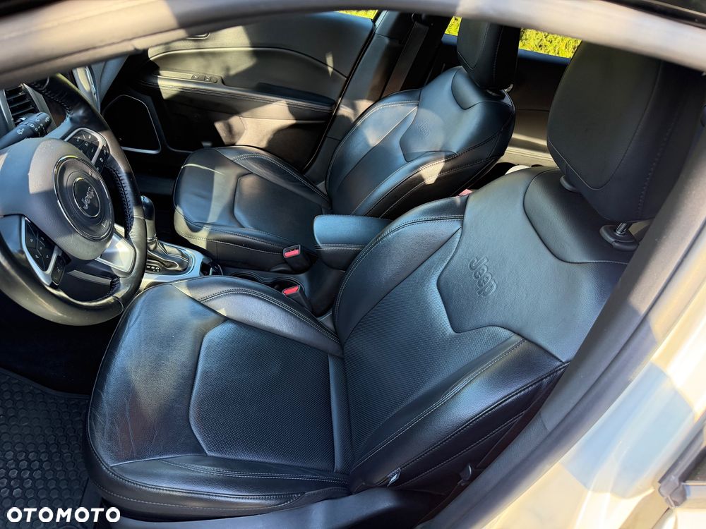 Jeep Compass - 19