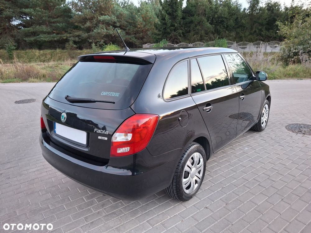 Skoda Fabia 1.4 16V Ambition - 32