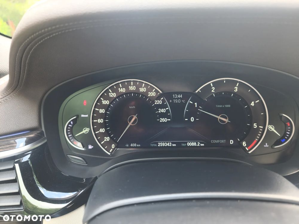BMW Seria 5 520d Luxury Line - 10