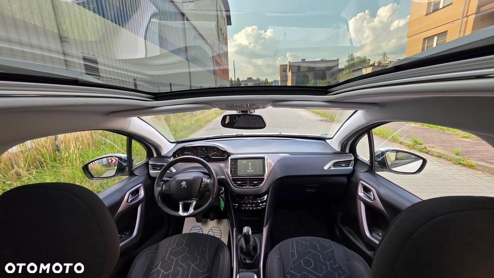 Peugeot 2008 1.5 BlueHDi Style - 9