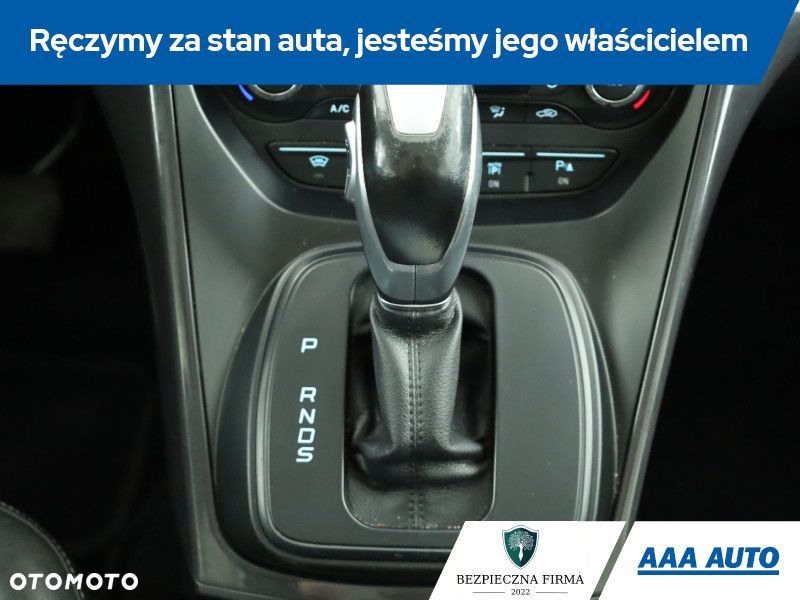 Ford Kuga - 16