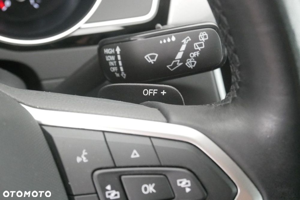 Volkswagen Passat Variant 1.5 TSI ACT mHEV Business DSG - 27