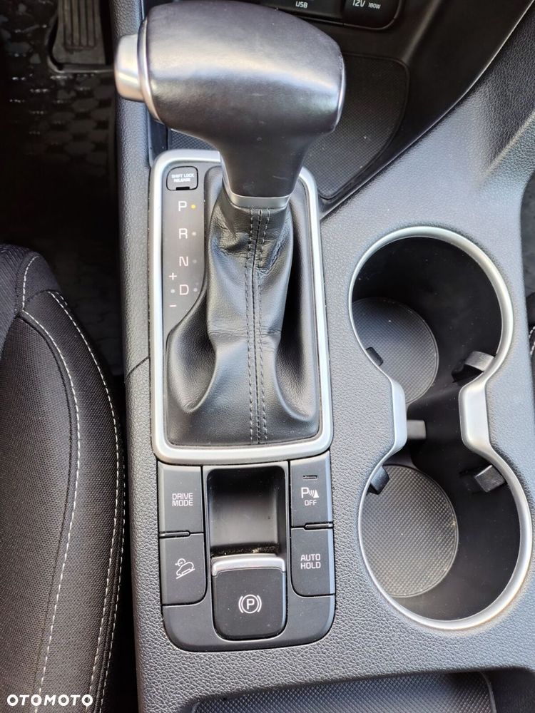 Kia Sportage 1.6 T-GDI M 2WD DCT - 19
