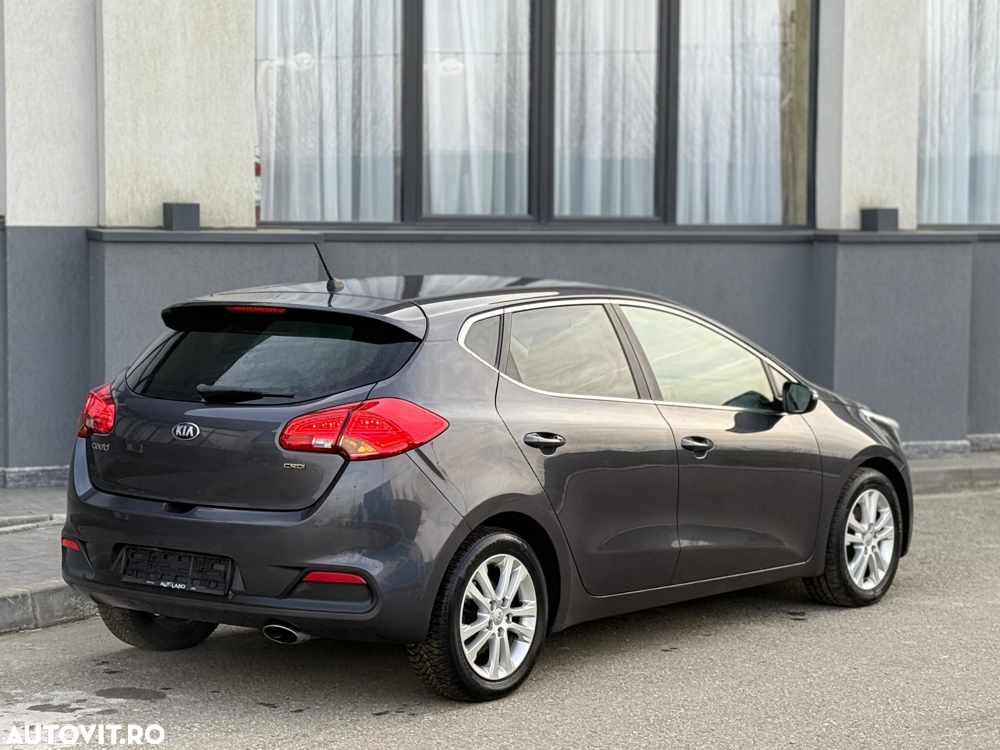 Kia Ceed - 6