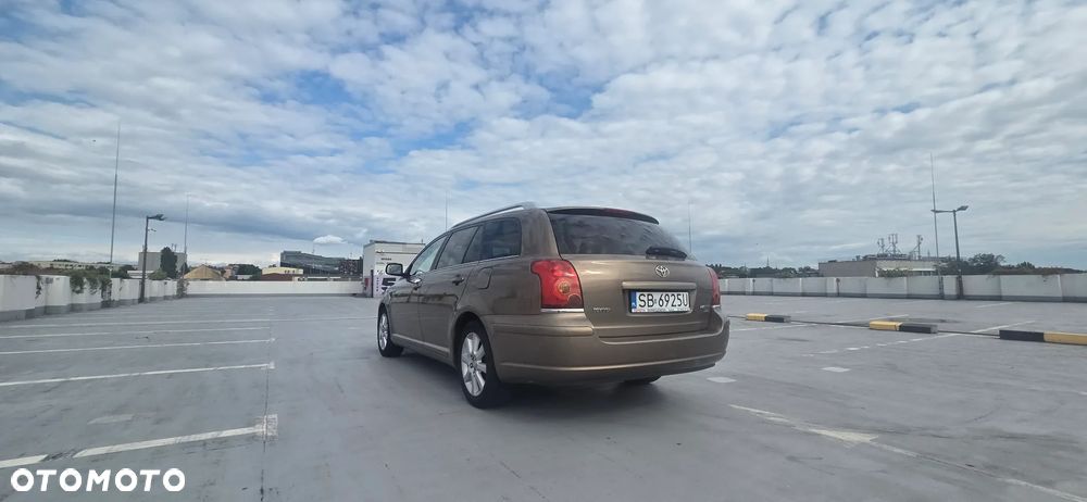 Toyota Avensis - 3