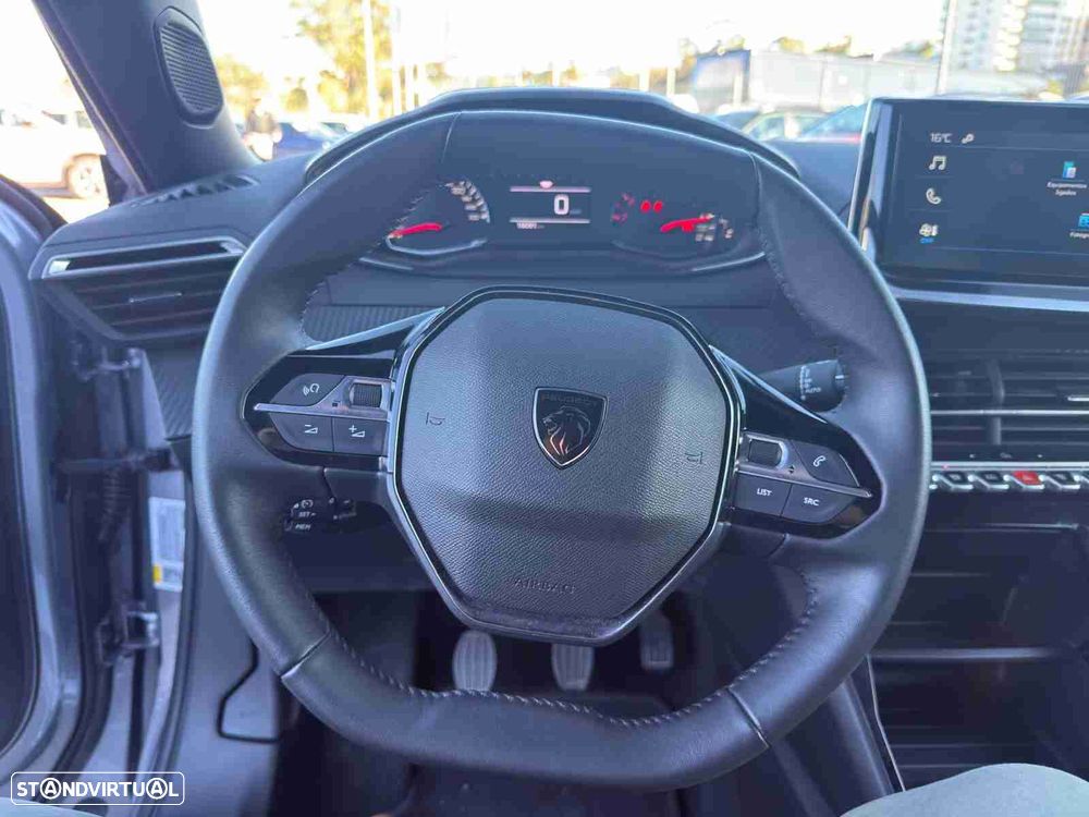 Peugeot 2008 1.2 PureTech Style - 4