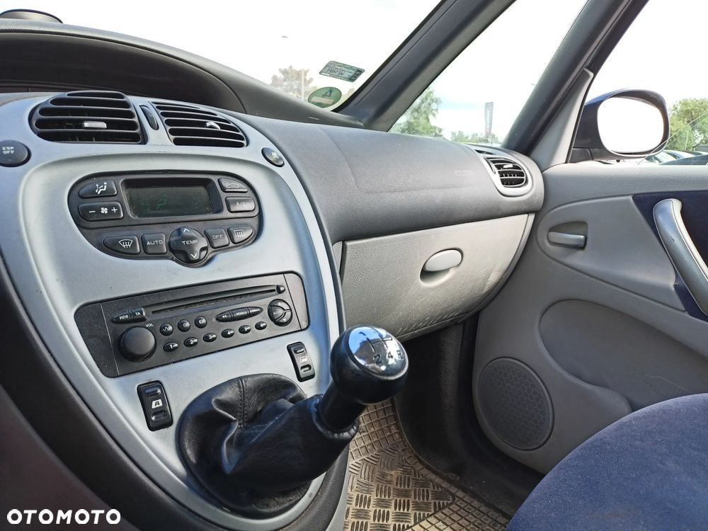 Citroën Xsara Picasso - 12