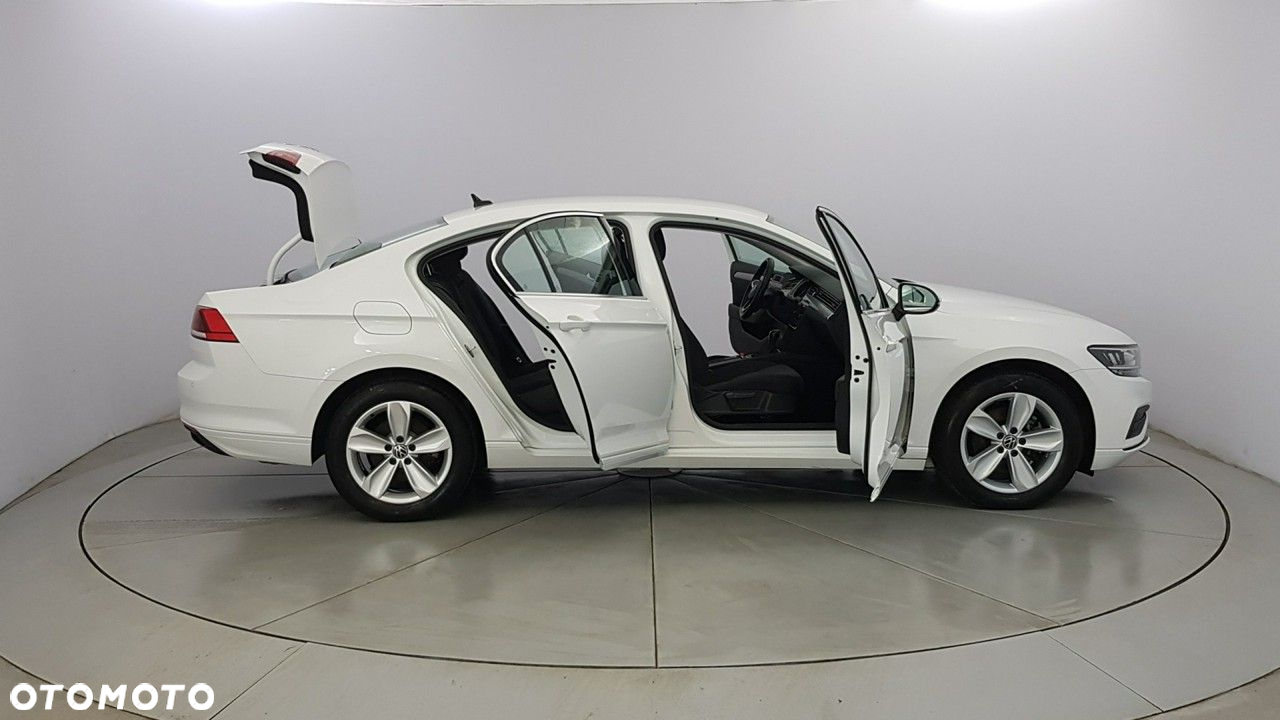 Volkswagen Passat 2.0 TSI Business DSG - 14