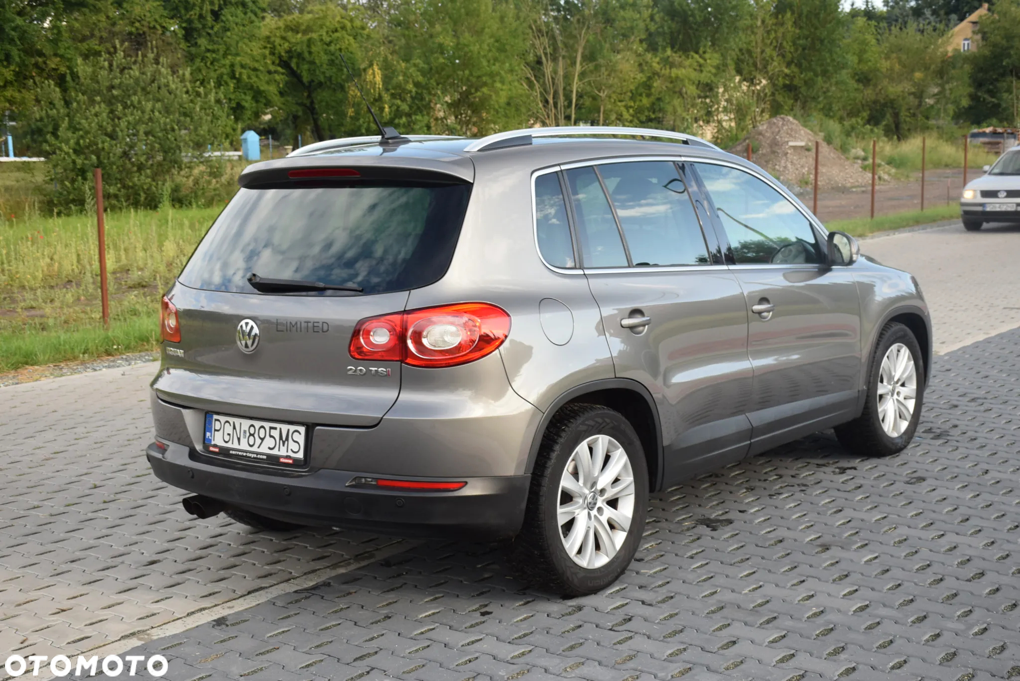 Volkswagen Tiguan 2.0 TSI 4Mot Track&Field - 4