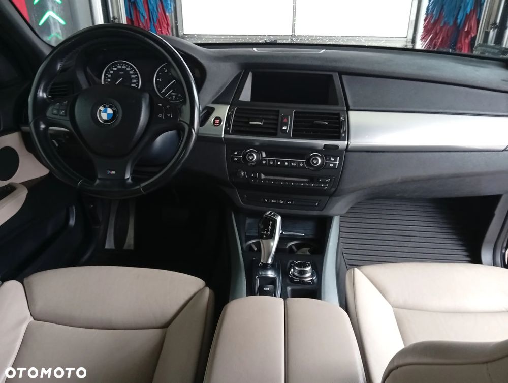 BMW X5 - 11