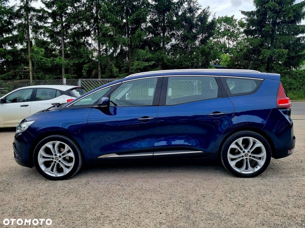 Renault Grand Scenic - 8